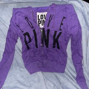 og pink hoodie